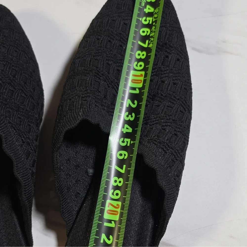 Skechers women black